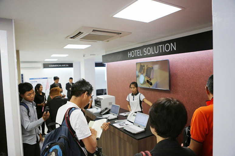 بازگشایی اولین نمایشگاه یکپارچه ی راهکارهای B2B و B2C در یانگون بازگشایی اولین نمایشگاه یکپارچه ی راهکارهای B2B و B2C در یانگون